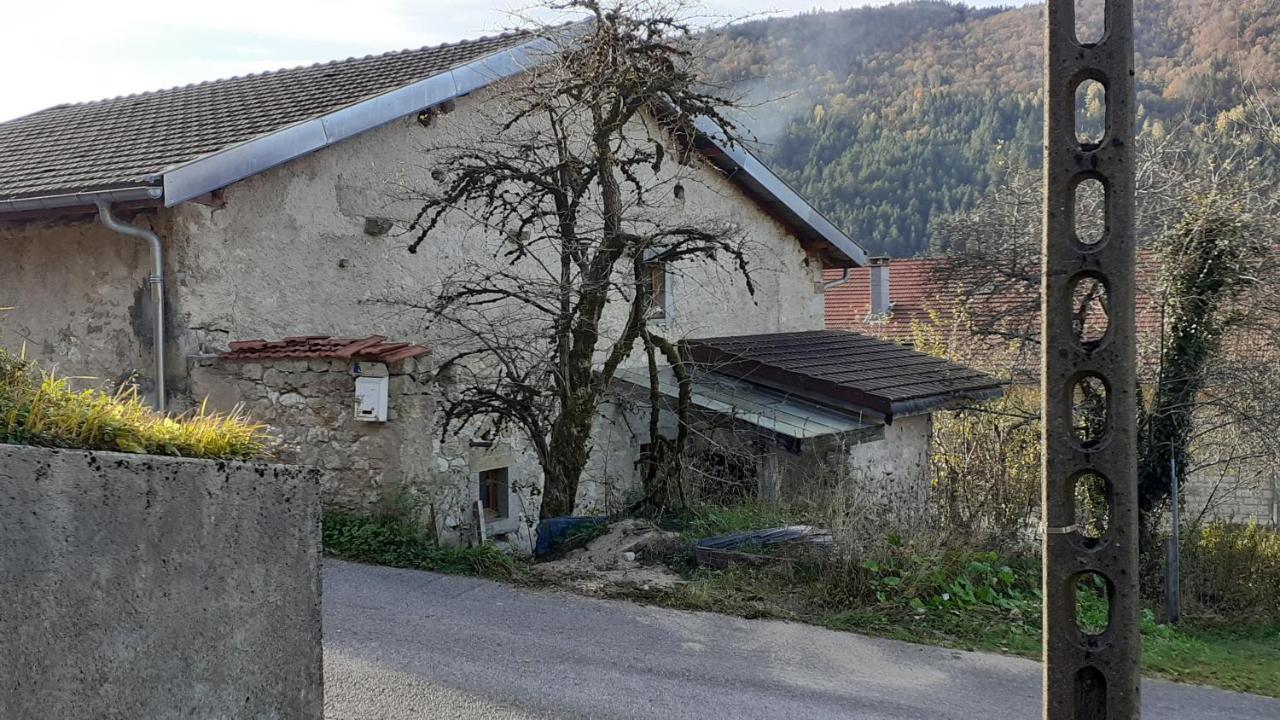 Maison Chaleureuse Et Ecologique Coyriere Exterior foto