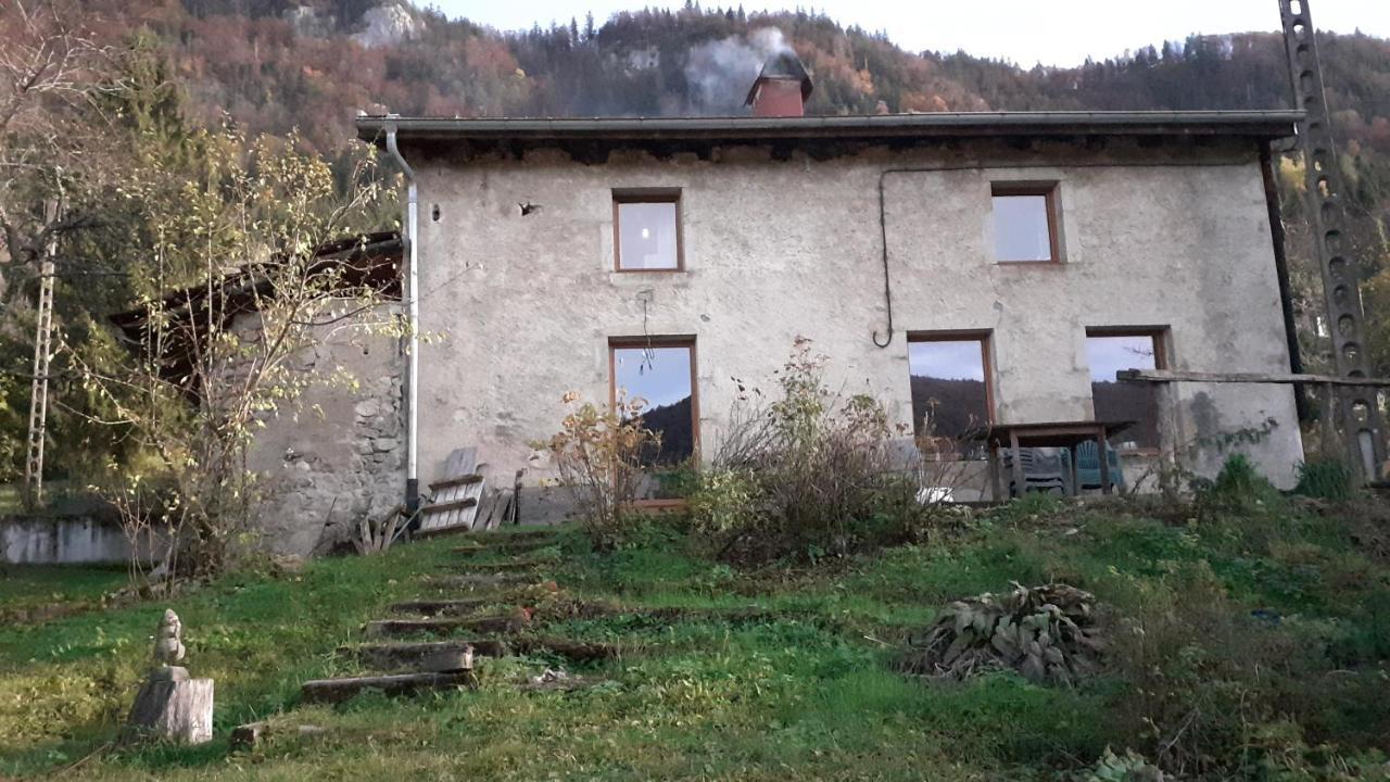 Maison Chaleureuse Et Ecologique Coyriere Exterior foto